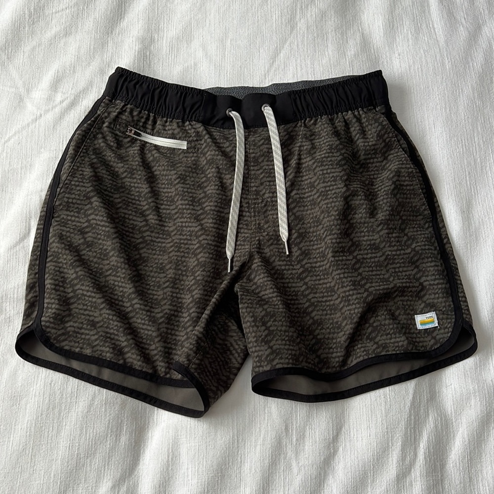 Vuori Men’s Linerless Banks Shorts Oregano Basketweave 5in Size Small